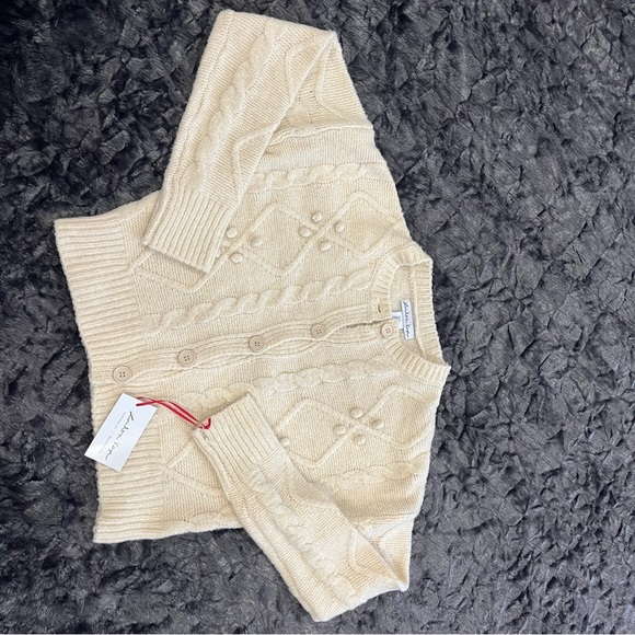 XS Knit Sweater | London Kaye - Picture 2 of 5